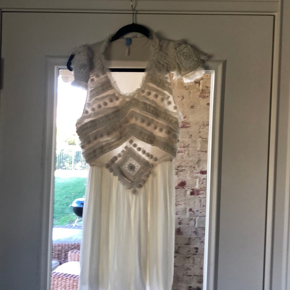Free people RARE flowy top
